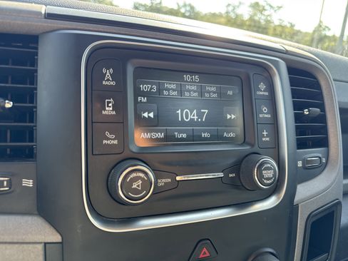 Used 2019 RAM 1500 Express image 19