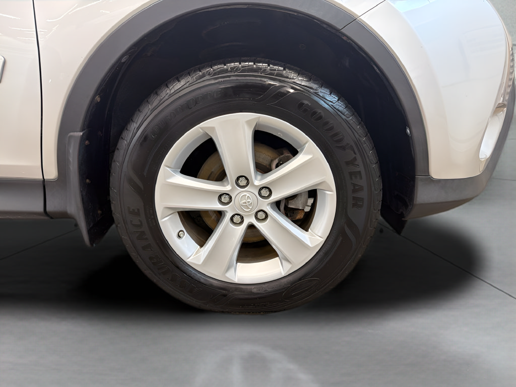 Used 2014 Toyota RAV4 XLE AWD/4WD image 22