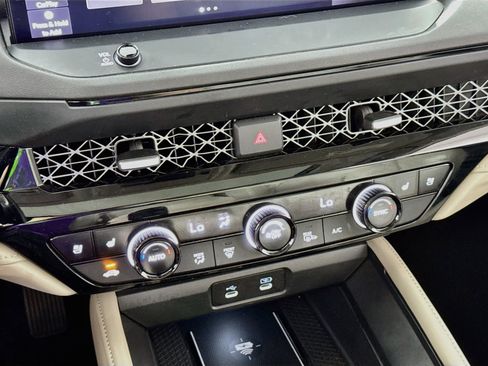 Used 2023 Honda Accord Touring image 18