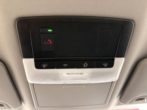 Used 2025 Nissan Altima 2.5 SV AWD/4WD image 28
