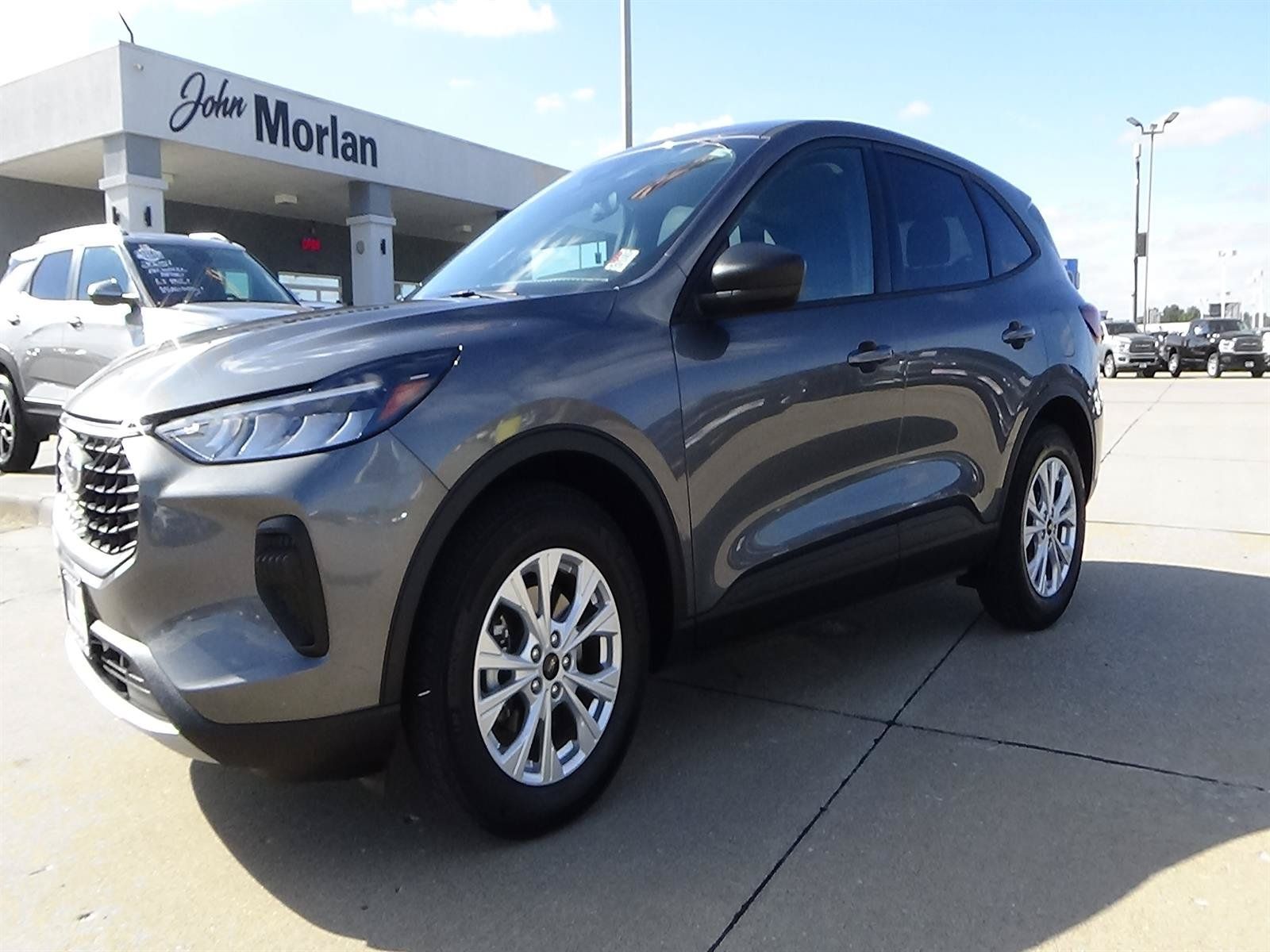 Used 2025 Ford Escape Active FWD image 2