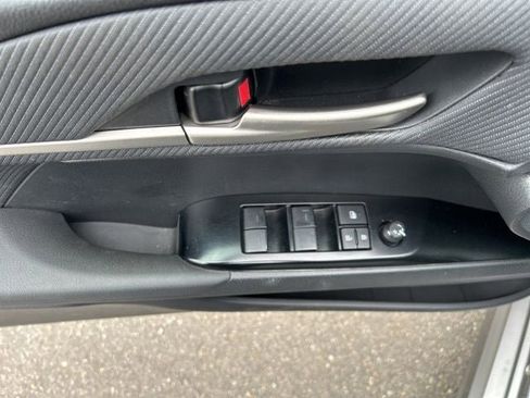 Used 2025 Toyota Camry SE FWD image 20