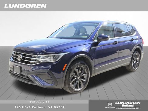 Used 2022 Volkswagen Tiguan SE AWD/4WD image 42