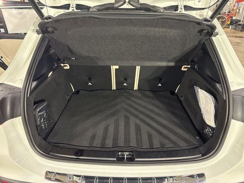 Certified 2025 Mercedes-Benz GLA 250 4MATIC image 24