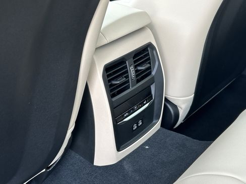 New 2026 BMW 330i Sedan w/ Premium Package image 17