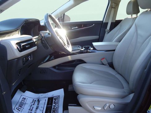 Used 2022 Lincoln Nautilus Reserve w/ Equipment Group 201A image 23