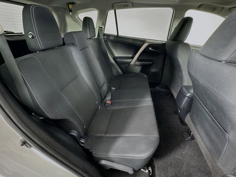 Used 2018 Toyota RAV4 XLE image 25