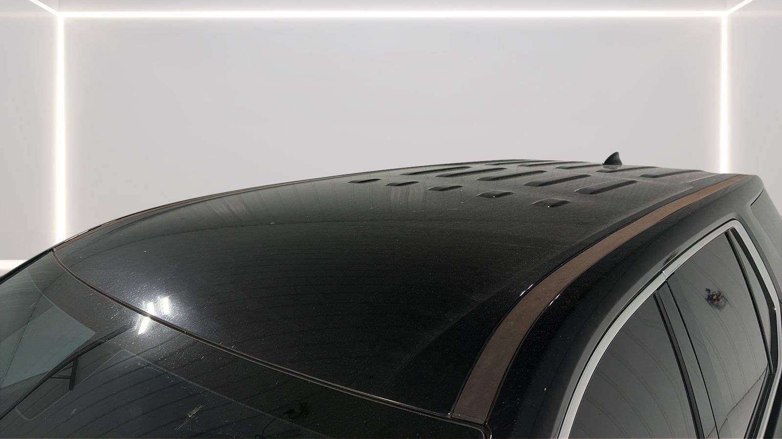 Used 2021 Chevrolet Traverse LS FWD image 23