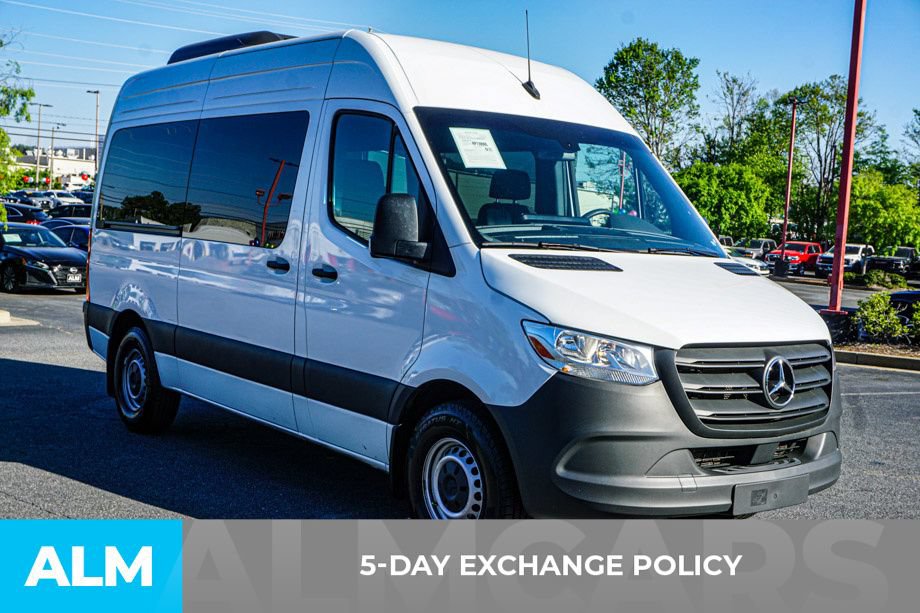 Used 2024 Mercedes-Benz Sprinter 2500 image 3