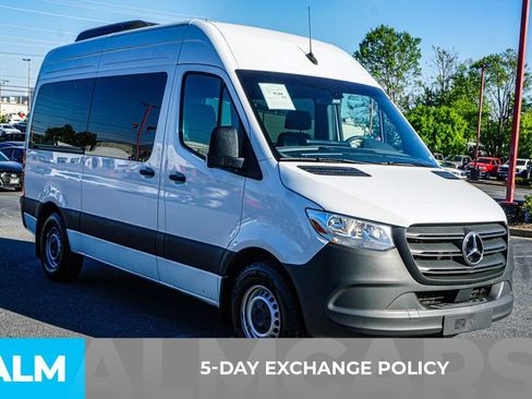 Used 2024 Mercedes-Benz Sprinter 2500 image 3