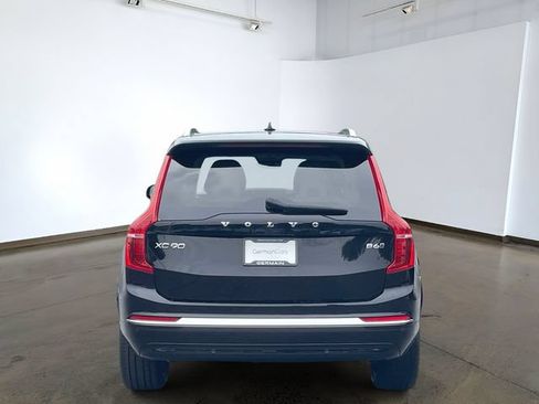 Used 2023 Volvo XC90 B6 Plus AWD/4WD image 8