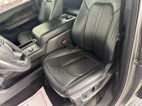 Used 2020 Ford Expedition Limited w/ Equipment Group 302A AWD/4WD image 37