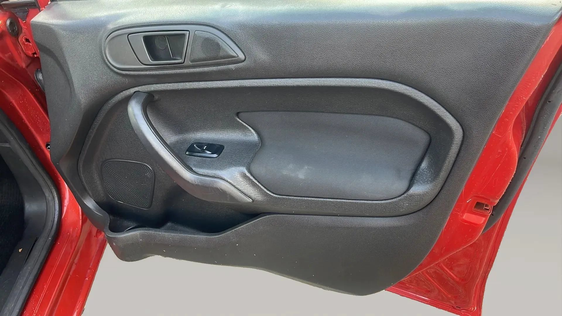 Used 2018 Ford Fiesta SE FWD image 29
