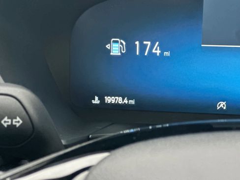 Certified 2025 Ford Escape Platinum image 25