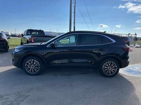 New 2026 Ford Escape SE image 2