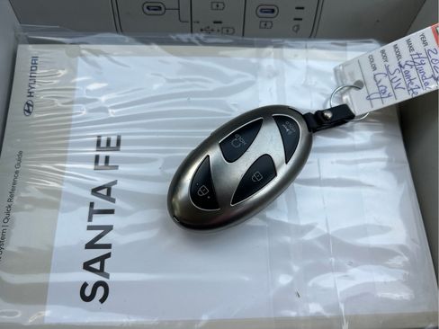 Used 2025 Hyundai Santa Fe SEL FWD image 19