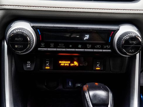 Used 2020 Toyota RAV4 Limited w/ All Weather Liner Package FWD image 23