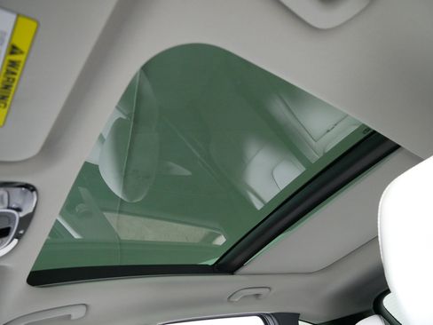 Used 2023 Hyundai Tucson Limited image 31