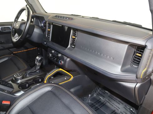 Used 2024 Ford Bronco Badlands AWD/4WD image 29