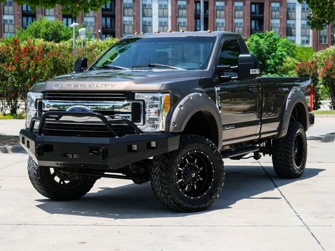 Used 2017 Ford F350 XLT w/ XLT Value Package AWD/4WD image 7