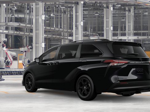 New 2026 Toyota Sienna XLE Woodland Edition AWD/4WD image 8