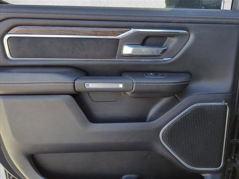 Used 2019 RAM 1500 Laramie image 17