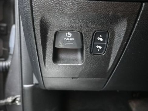 Used 2022 RAM 1500 Limited w/ Body-Colour Bumper Group AWD/4WD image 30