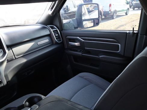 Used 2024 RAM 3500 Big Horn AWD/4WD image 24
