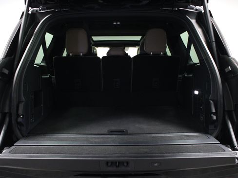 Used 2025 Lincoln Navigator L Black Label AWD/4WD image 16
