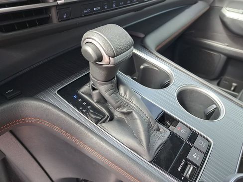 Used 2021 Toyota Sienna XSE image 27