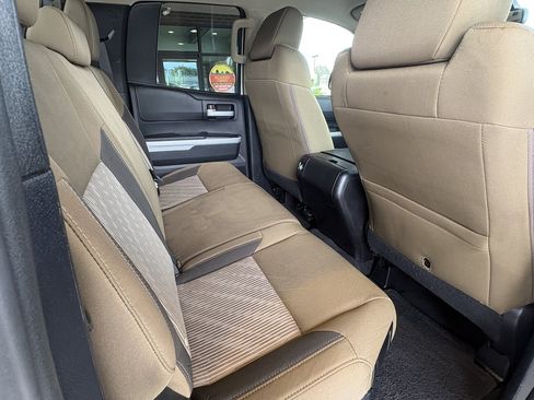 Used 2015 Toyota Tundra SR5 w/ SR5 Upgrade Package AWD/4WD image 28