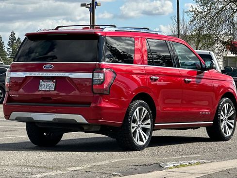 Certified 2020 Ford Expedition Platinum image 2