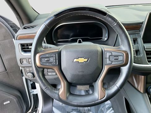 Used 2023 Chevrolet Suburban High Country AWD/4WD image 11