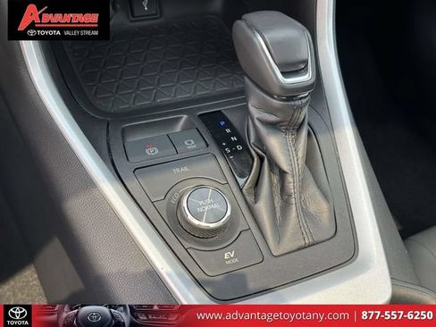 Certified 2021 Toyota RAV4 XSE AWD/4WD image 37