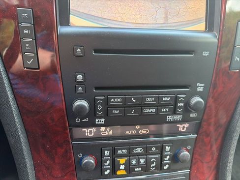 Used 2007 Cadillac Escalade AWD w/ Information Package image 24
