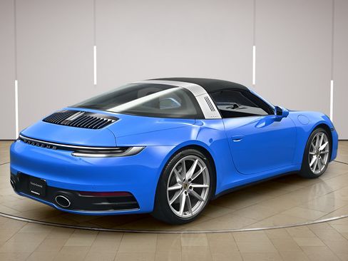Certified 2022 Porsche 911 Targa 4S AWD/4WD image 28