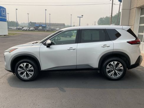 Used 2021 Nissan Rogue SV AWD/4WD image 8