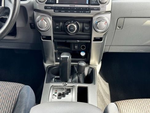 Used 2012 Toyota 4Runner SR5 w/ Convenience Pkg AWD/4WD image 19