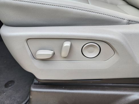 New 2026 GMC Sierra 1500 SLT w/ SLT Premium Plus Package image 18