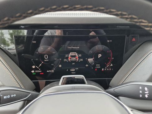 New 2026 GMC Yukon XL AT4 w/ AT4 Premium Plus Package image 21