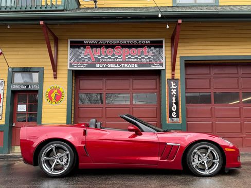 Used 2013 Chevrolet Corvette Grand Sport w/ 3LT Preferred Equipment Group image 9
