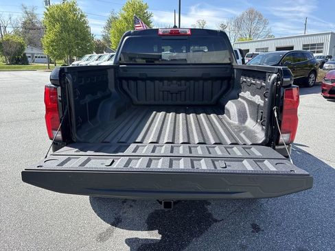 New 2026 Chevrolet Colorado ZR2 w/ Technology Package AWD/4WD image 26