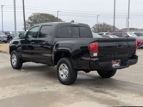 Used 2023 Toyota Tacoma SR image 8
