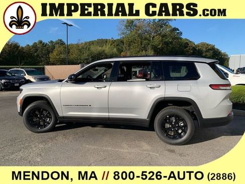 New 2025 Jeep Grand Cherokee L Altitude image 7