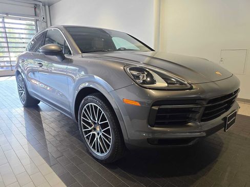 Used 2023 Porsche Cayenne Coupe AWD/4WD image 9