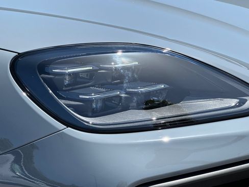 New 2026 Porsche Cayenne AWD/4WD image 38