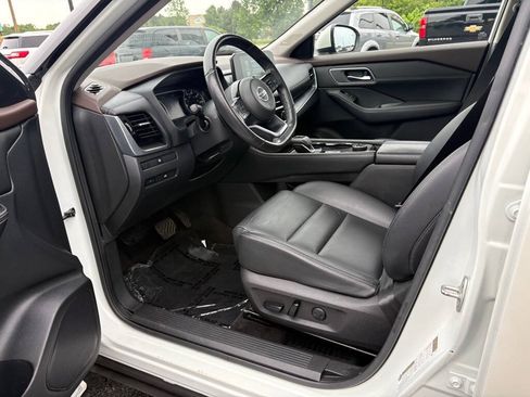Used 2021 Nissan Rogue SL w/ Premium Package AWD/4WD image 17
