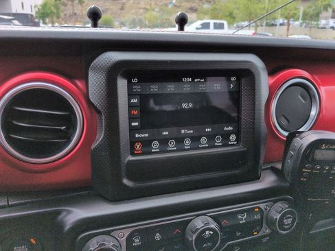 Used 2021 Jeep Wrangler Unlimited Rubicon w/ Cold Weather Group image 12