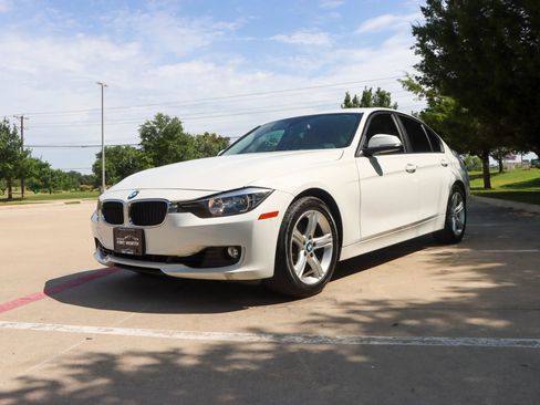 Used 2014 BMW 328i Sedan RWD image 3