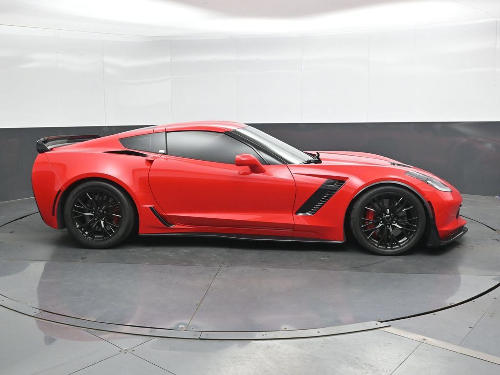 Used 2016 Chevrolet Corvette Z06 w/ 2LZ Preferred Equipment Group RWD image 4